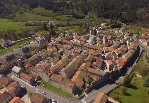 Vivre dans la cité médiévale du Malzieu